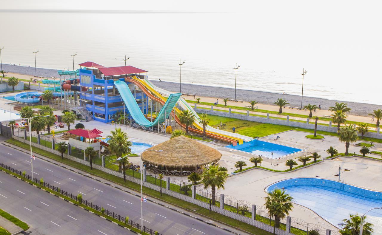 Apartament Denis In Apart-Otel Residenc Batumi Exterior foto
